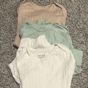 Organic Cotton Long Sleeve Tees - Set of 3 ; gently used , no stains